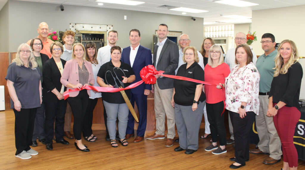 Casey State Bank - Bridgeport Ribbon Cutting 2024